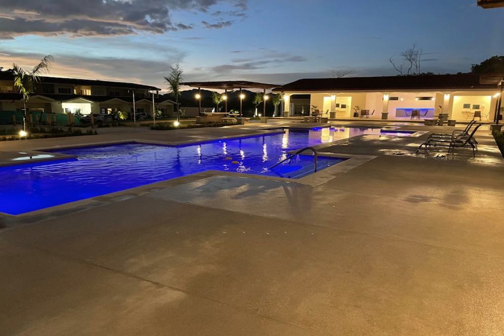 Pool - night